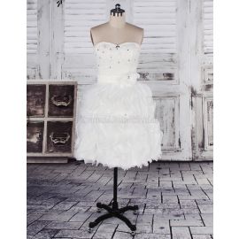 ärmellos Modern knielanges Brautkleid mit mehrschichtigen Rüsche